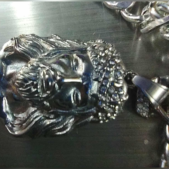 Silver Jesus Pendant Necklace - Picture 7 of 8